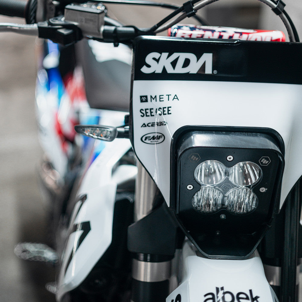 XL40 (D/C) LED Headlight Kit - Husqvarna FE (’17-23); FE-S (’20-23); TE-i (’20-23); TX-i (’20-22); 701 Enduro (’16-23)/Enduro LR (’20)