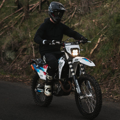 XL40 (D/C) LED Headlight Kit - Husqvarna FE (’17-23); FE-S (’20-23); TE-i (’20-23); TX-i (’20-22); 701 Enduro (’16-23)/Enduro LR (’20)