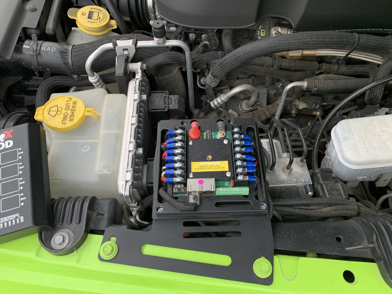 sPod BantamX w LED Switch Panel - Jeep 2007-2008 Wrangler JK