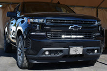 Chevy Silverado 1500 (19-On), S8 Grille Mount, w/ 20" S8 Light Bar